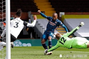 XINGKONG-Uzi连续七场比赛得分超过重要助攻，阿森纳不断突破！再创辉煌时刻(uzi为什么不打比赛了)