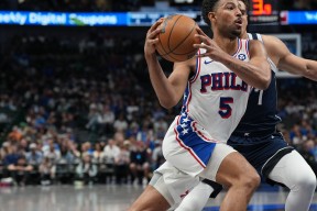 星空体育-达拉斯独行侠发布备战花絮；今晨完成体检；NBA常规赛任务艰巨；阵容厚度经受考验(10月25日马刺独行侠视频)