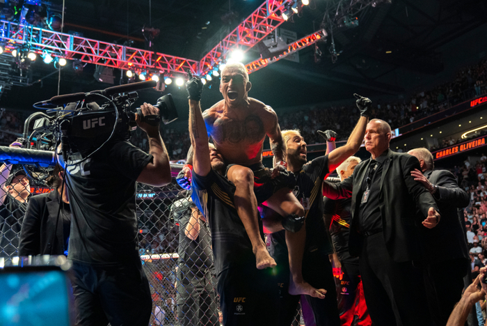 洞庭雄鹿队火力全开海滨雄鹿队，UFC巡回赛上演耐力碾压对手！赛场纪律更严谨的简单介绍