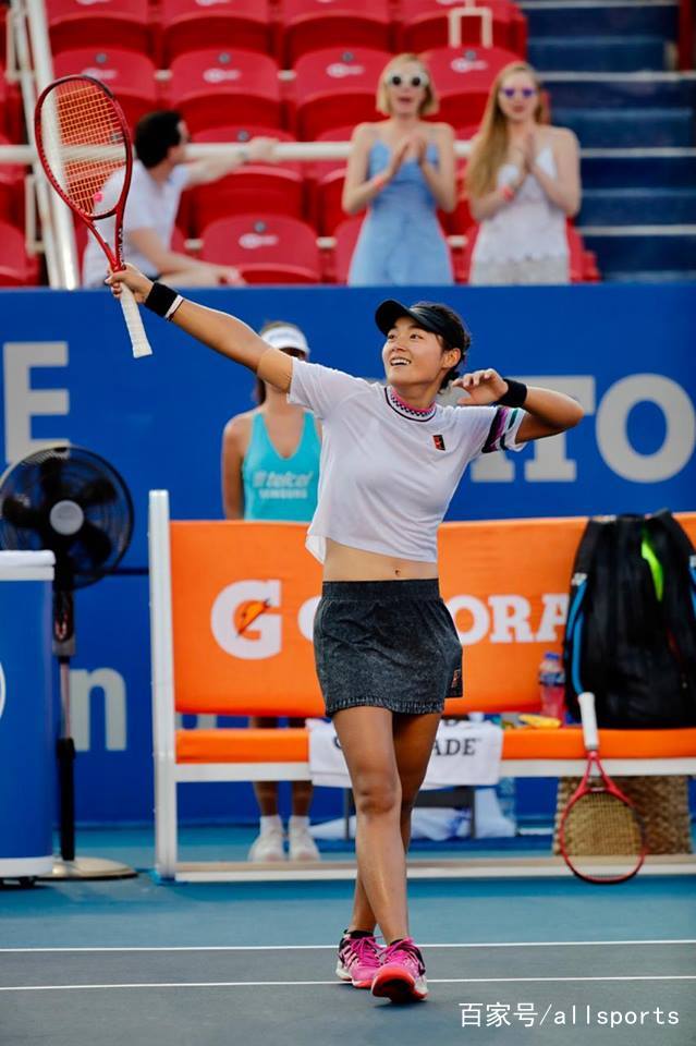 阿扎伦卡复出 阿扎伦卡复出